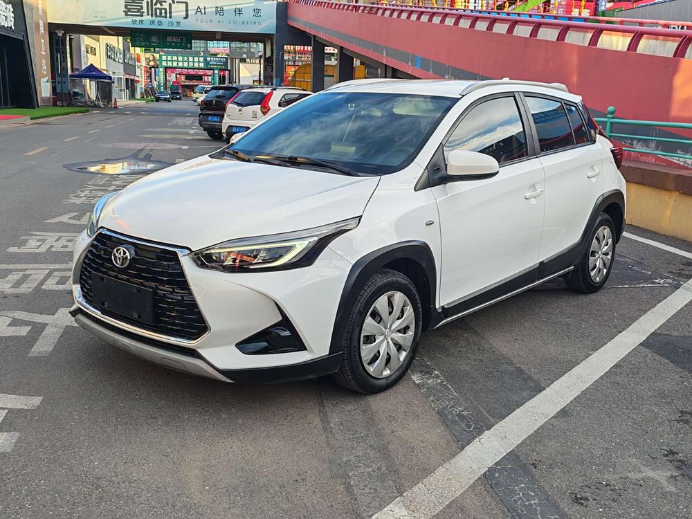 Toyota Yaris L