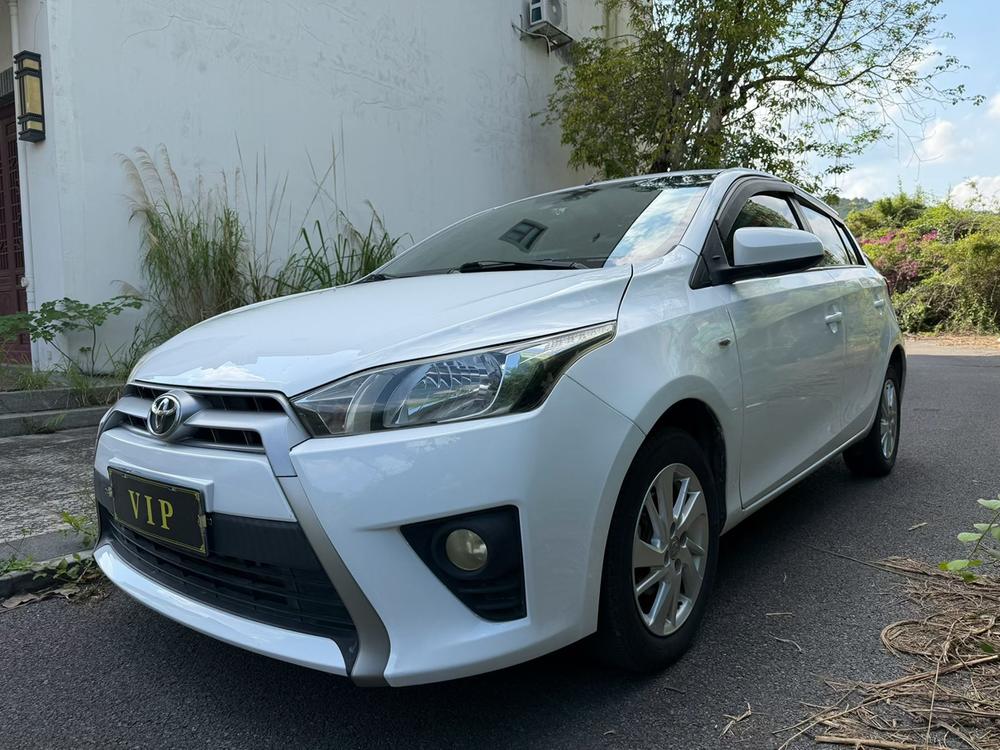Toyota Yaris L