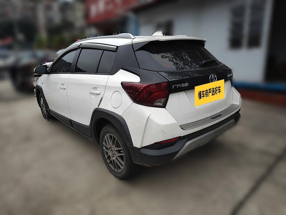 Toyota Yaris L