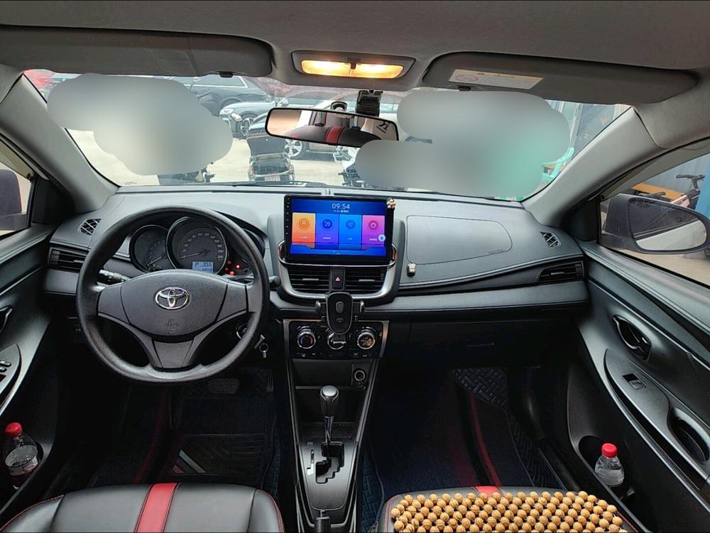 Toyota Yaris L