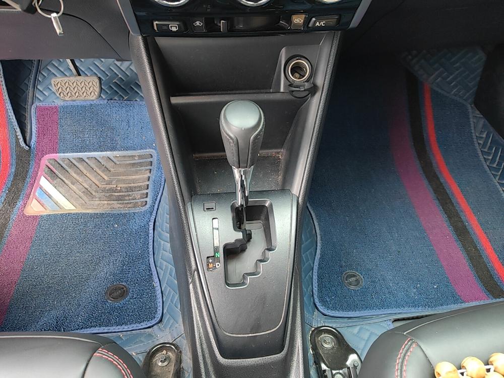 Toyota Yaris L