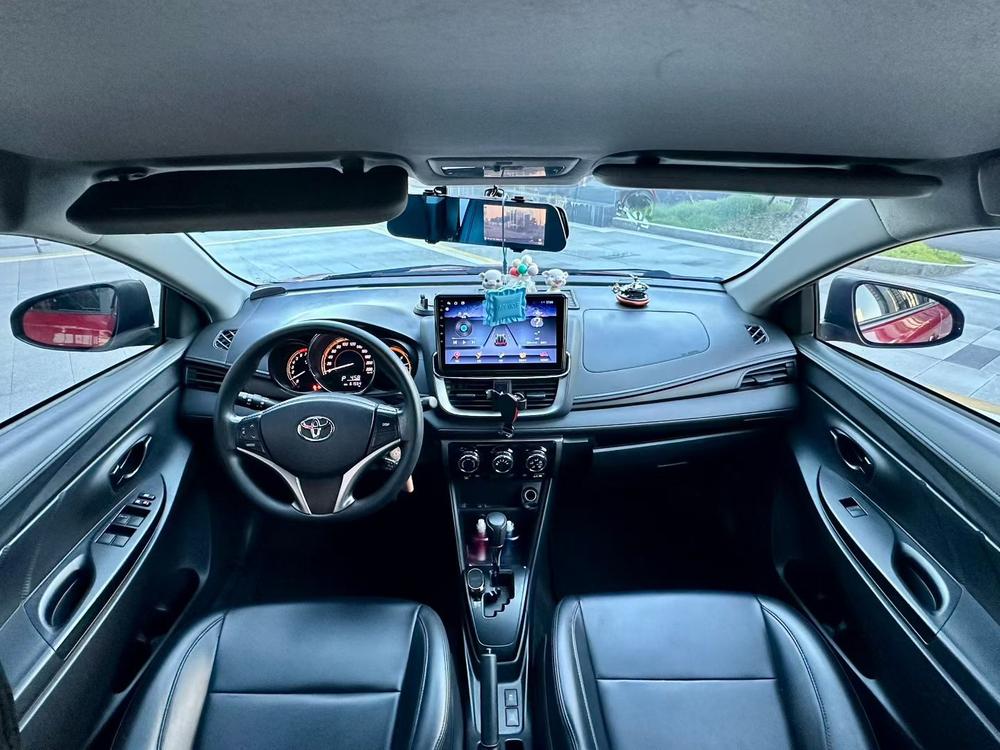 Toyota Yaris L
