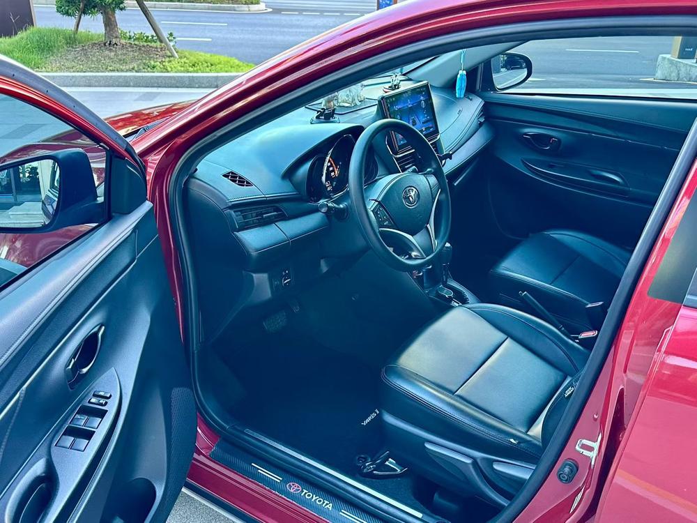 Toyota Yaris L