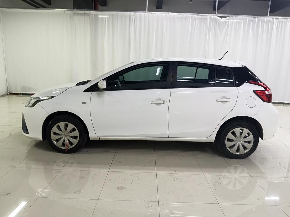 Toyota Yaris L
