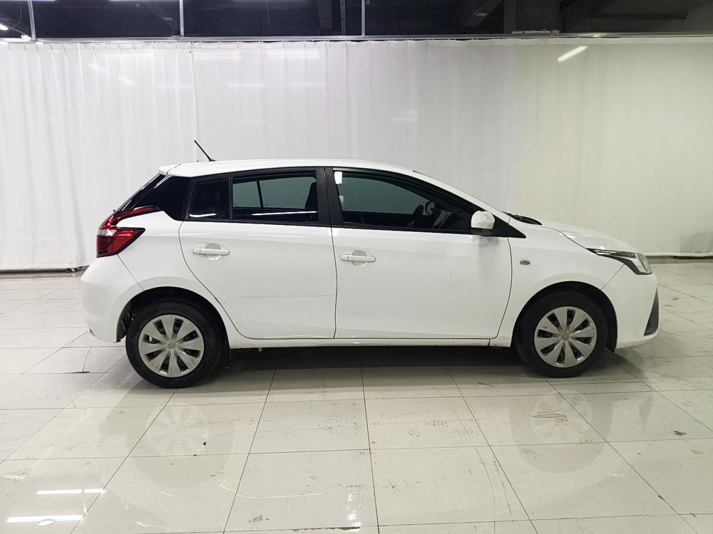 Toyota Yaris L
