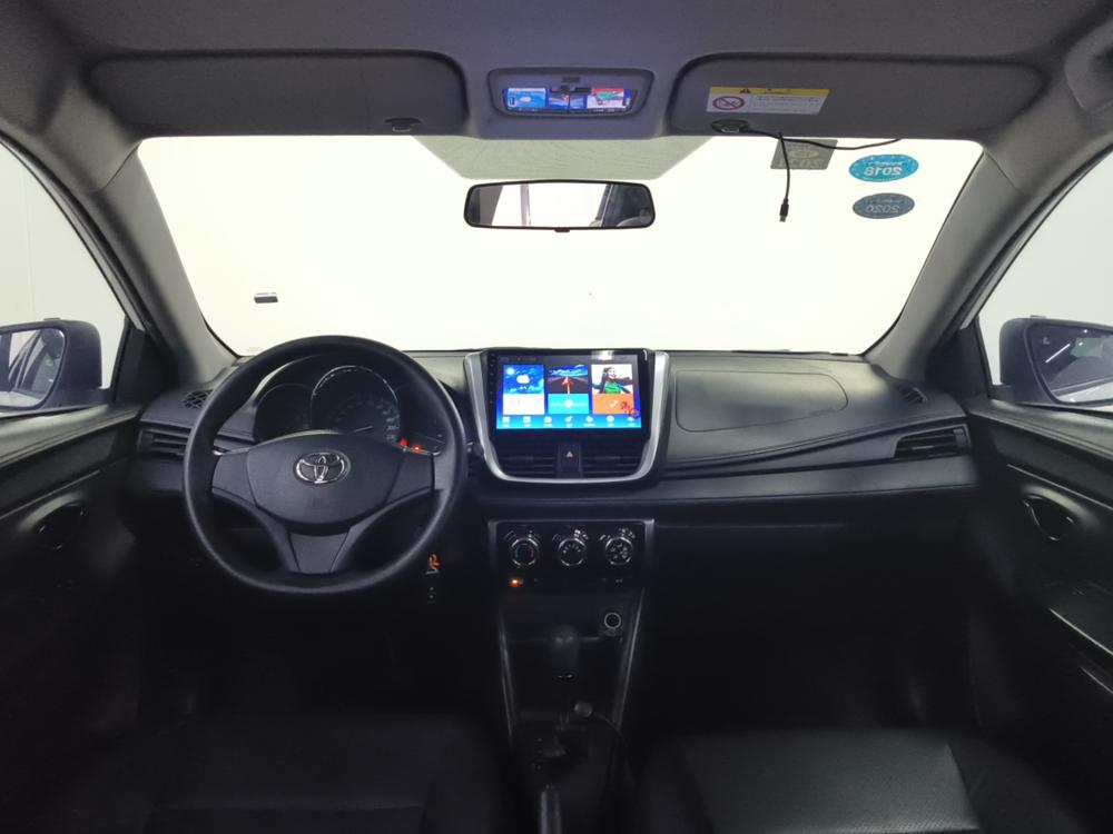 Toyota Yaris L