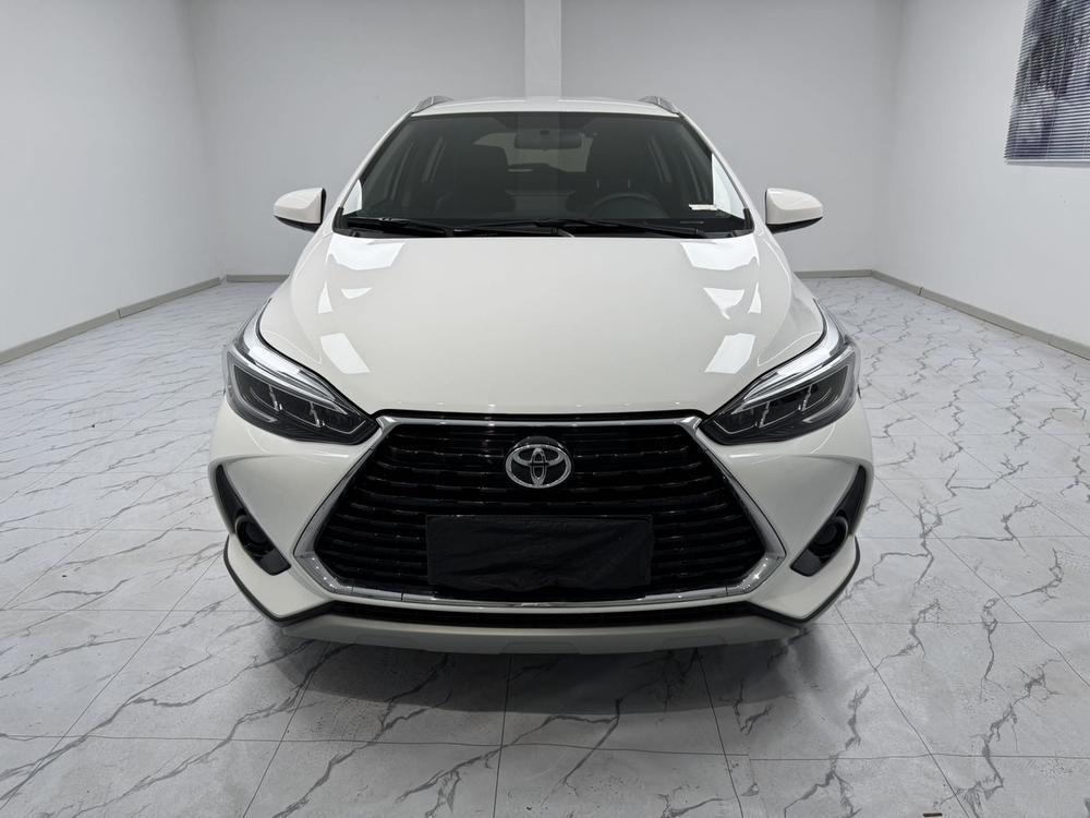 Toyota Yaris L