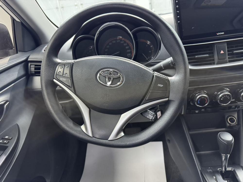 Toyota Yaris L