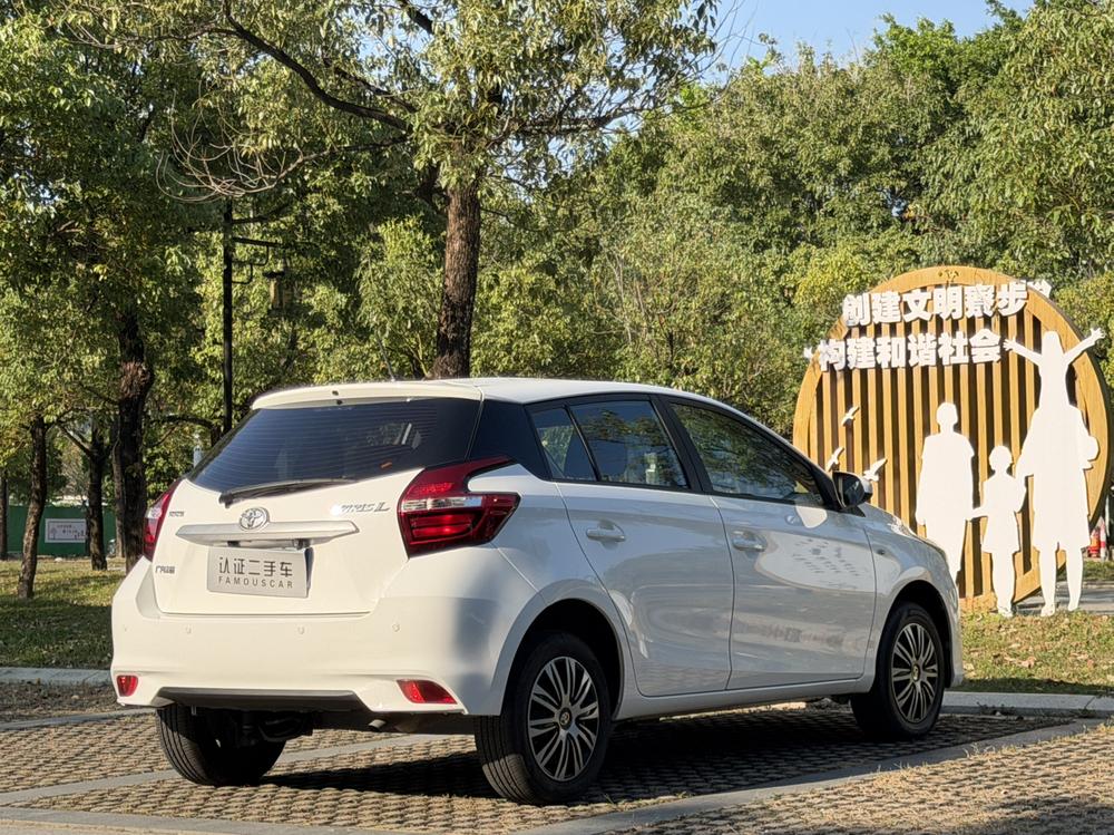 Toyota Yaris L