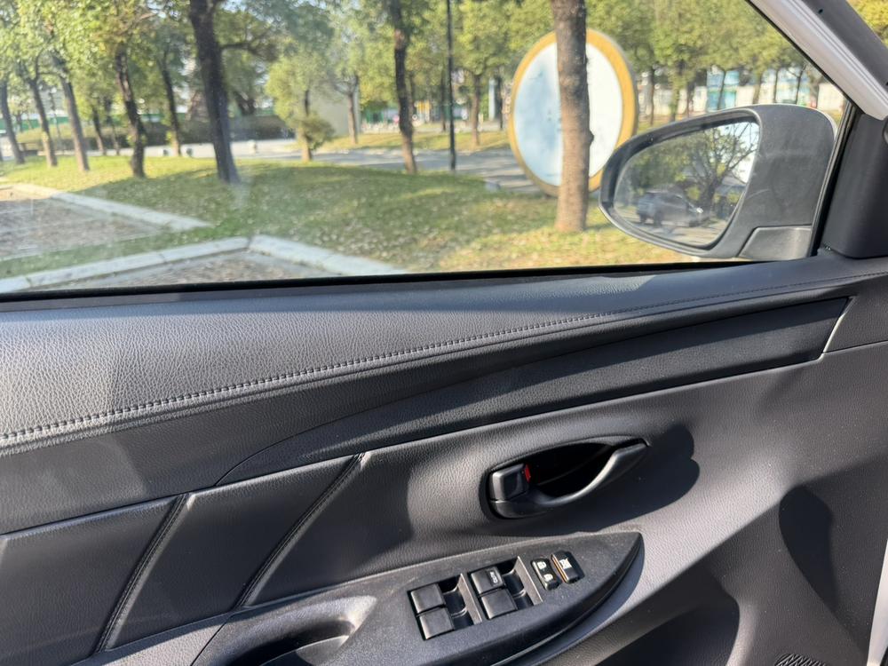 Toyota Yaris L