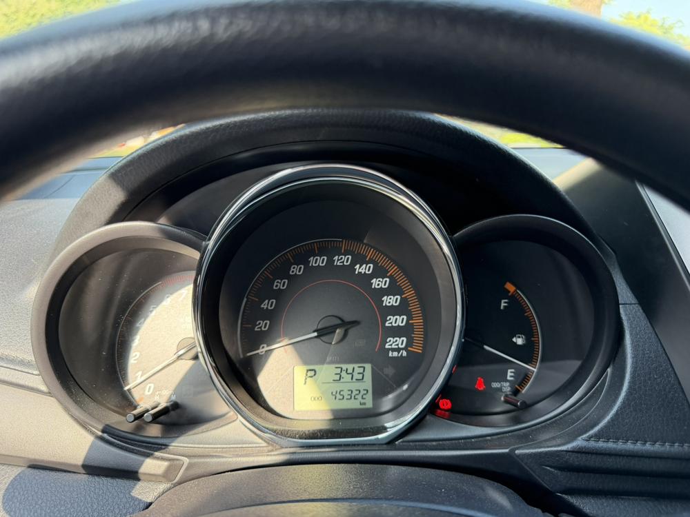 Toyota Yaris L
