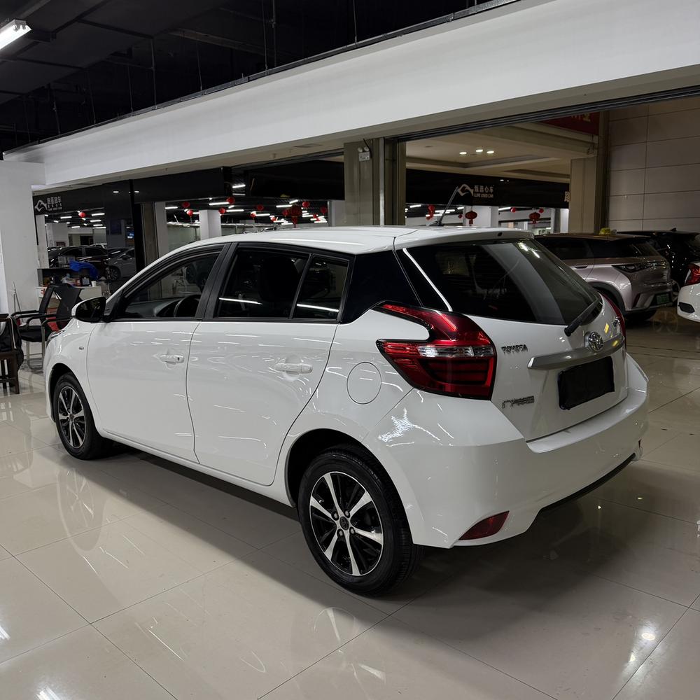 Toyota Yaris L