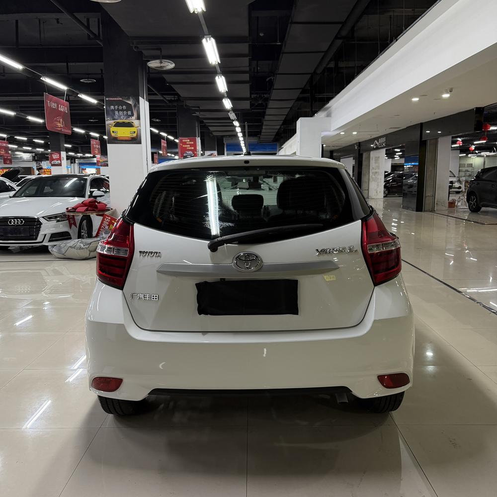 Toyota Yaris L