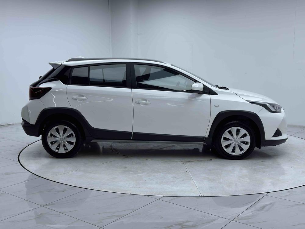 Toyota Yaris L