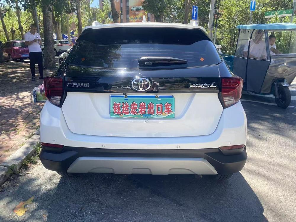 Toyota Yaris L