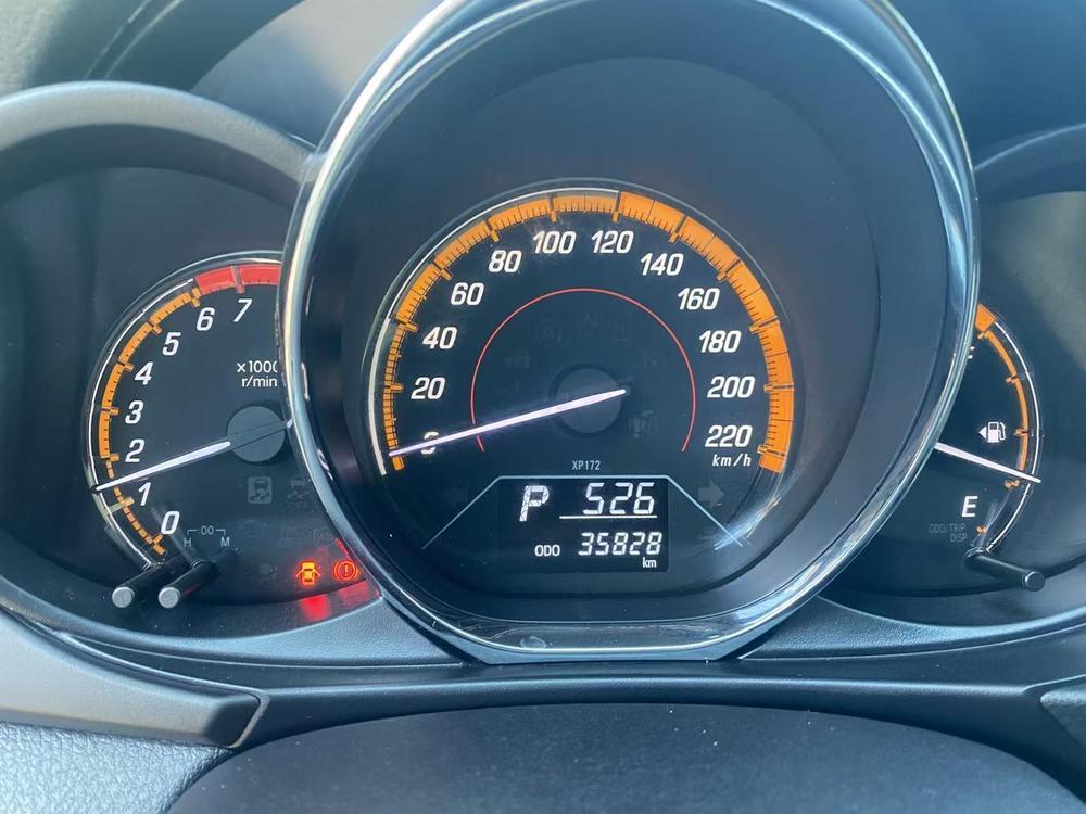 Toyota Yaris L