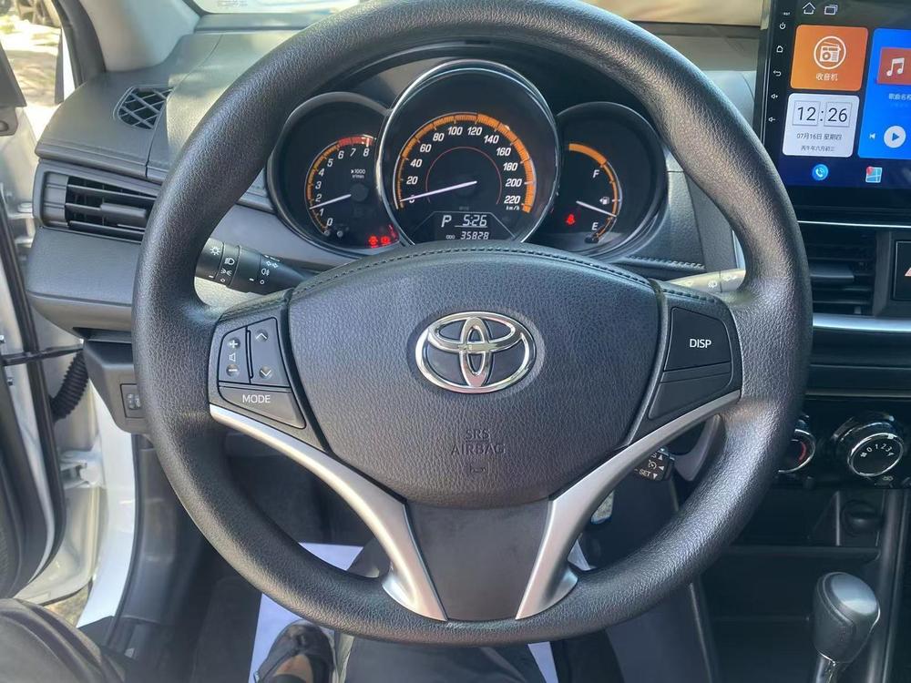 Toyota Yaris L
