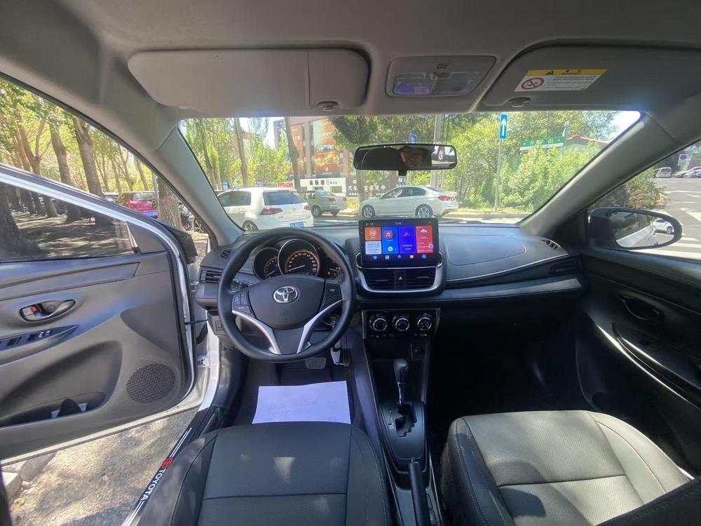 Toyota Yaris L