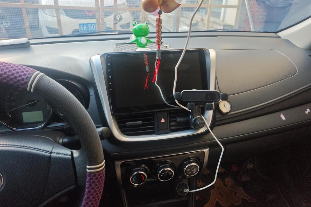 Toyota Yaris L