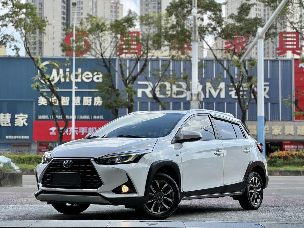 Toyota Yaris L