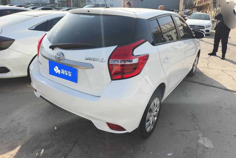 Toyota Yaris L