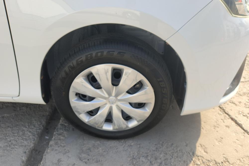 Toyota Yaris L