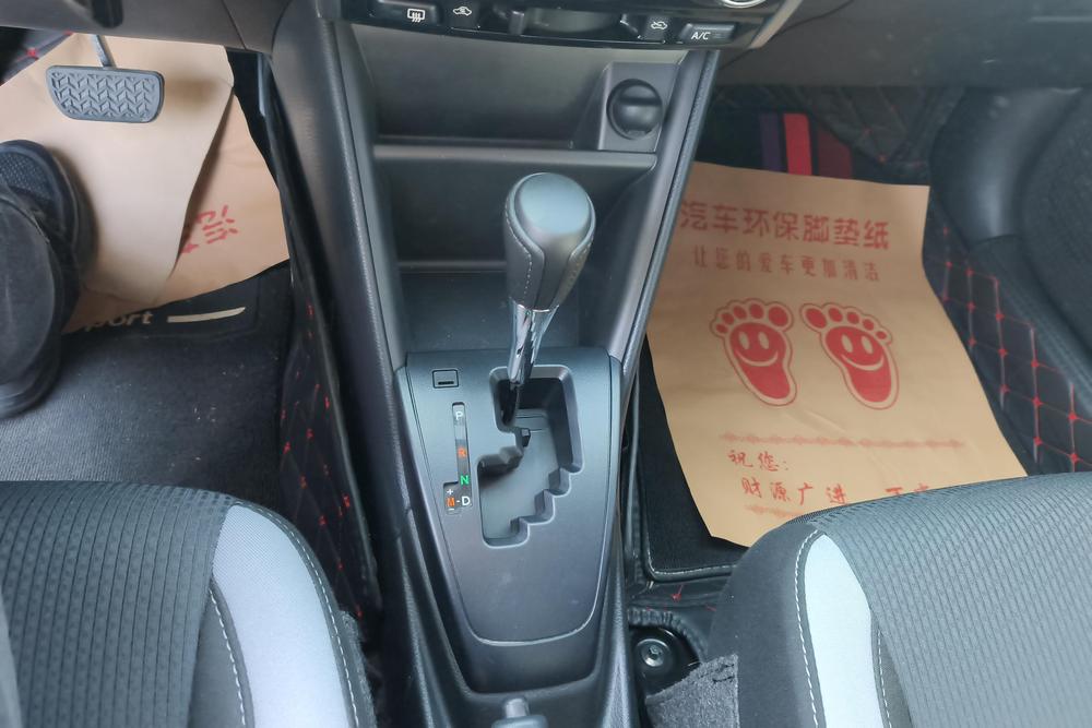 Toyota Yaris L