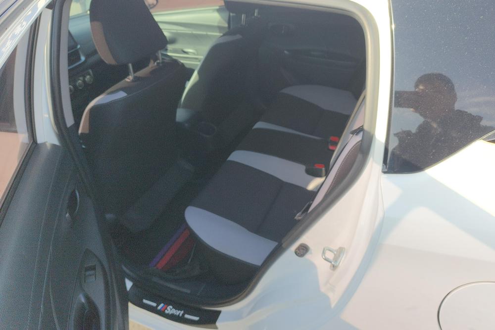 Toyota Yaris L