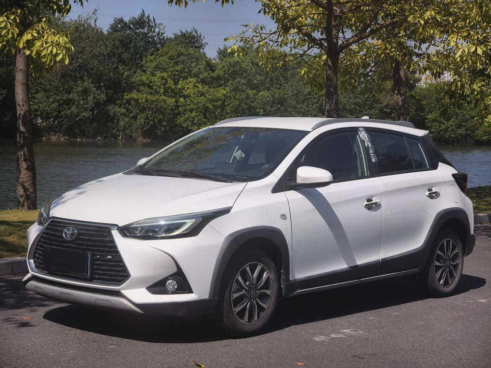 Toyota Yaris L