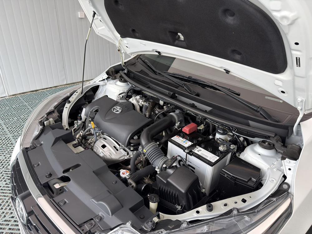 Toyota Yaris L
