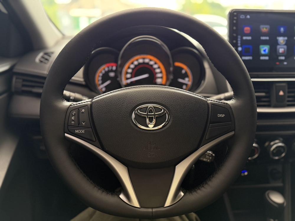 Toyota Yaris L