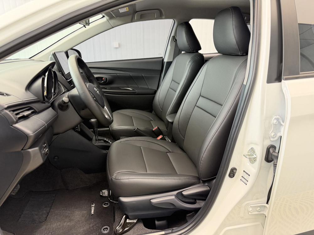 Toyota Yaris L