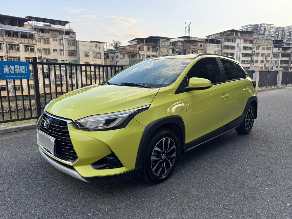 Toyota Yaris L