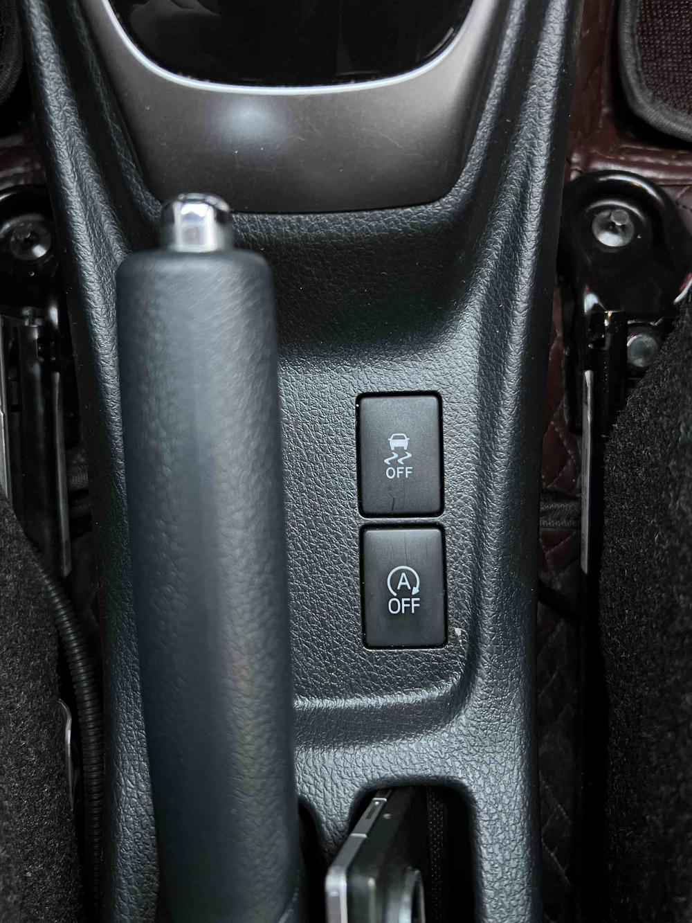 Toyota Yaris L