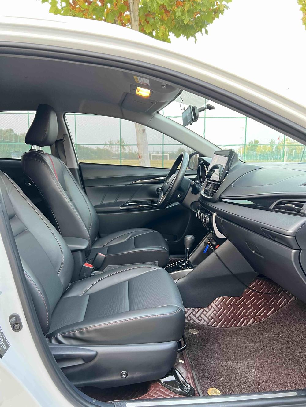 Toyota Yaris L