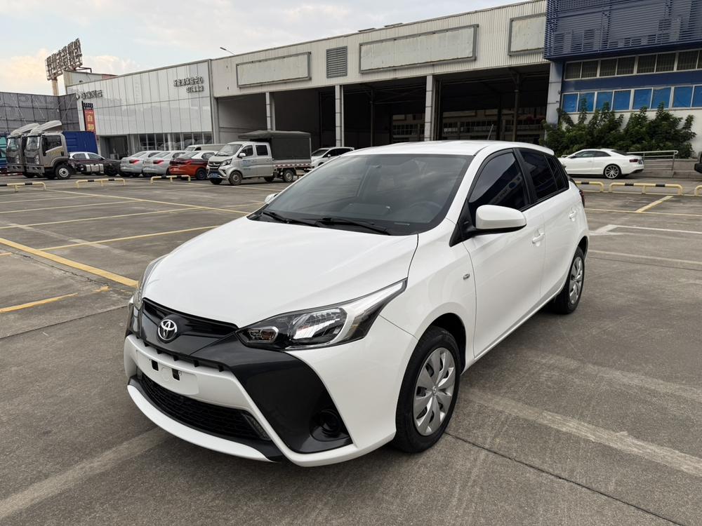 Toyota Yaris L