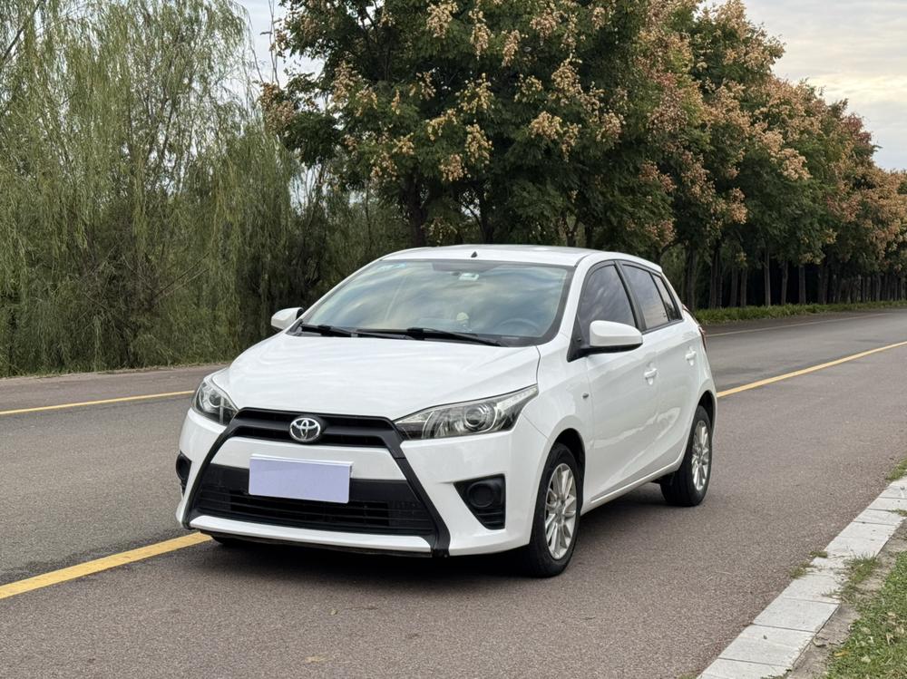Toyota Yaris L