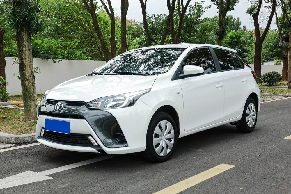 Toyota Yaris L