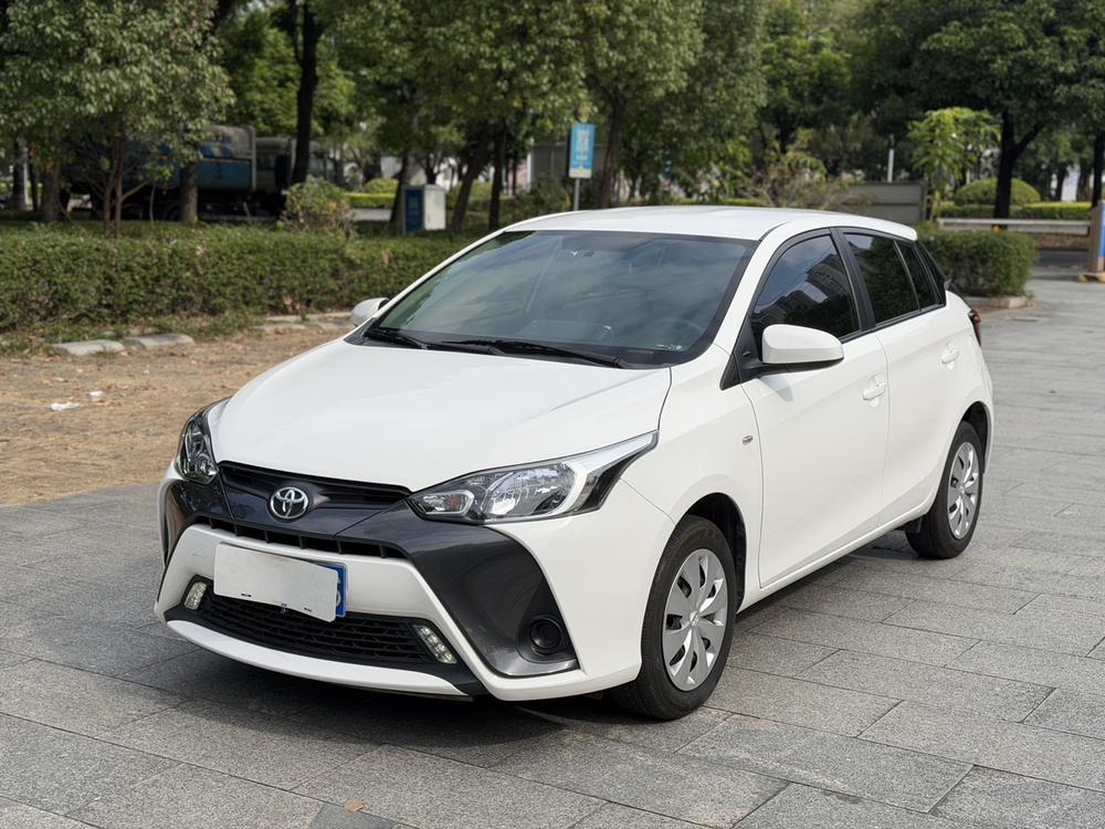 Toyota Yaris L