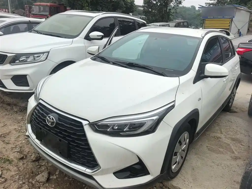 Toyota Yaris L