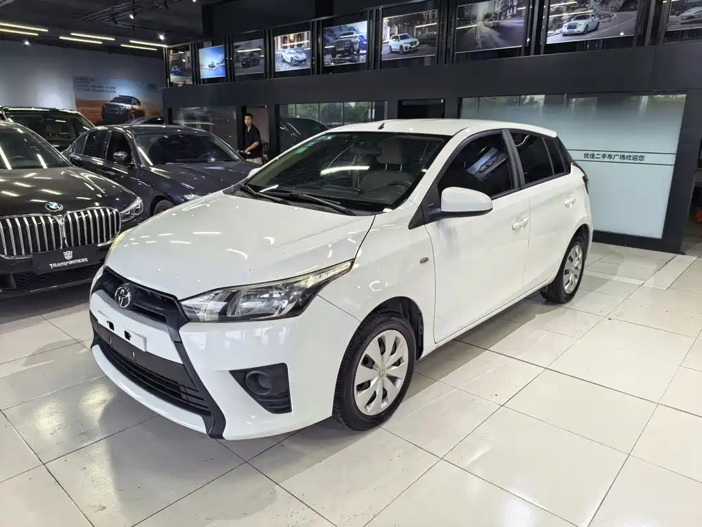Toyota Yaris L