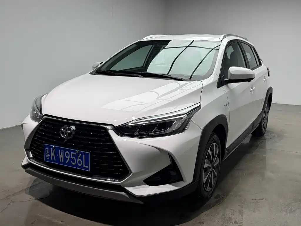 Toyota Yaris L