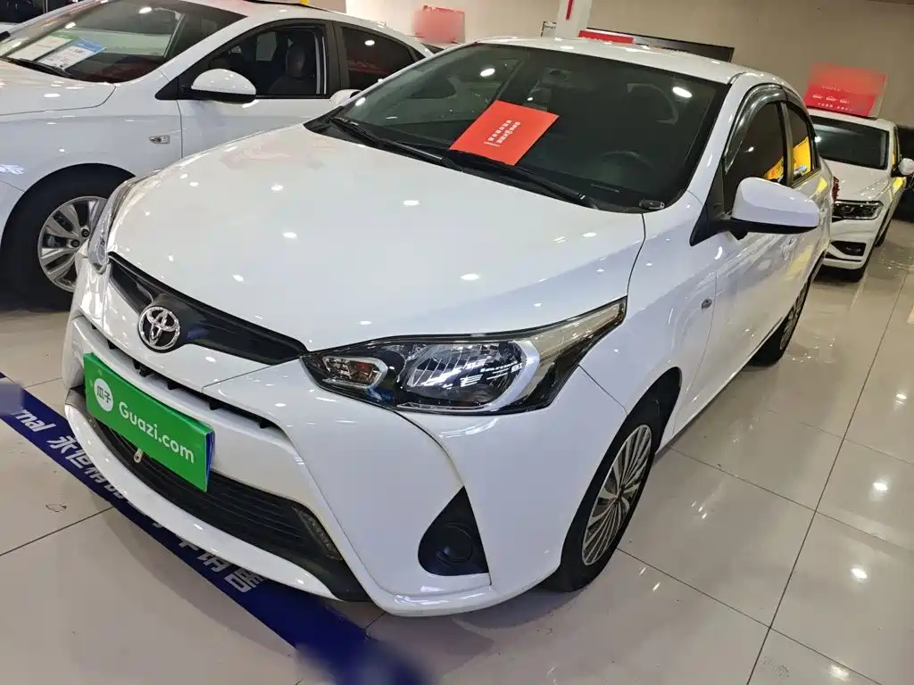 Toyota Yaris L