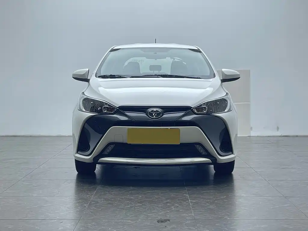 Toyota Yaris L