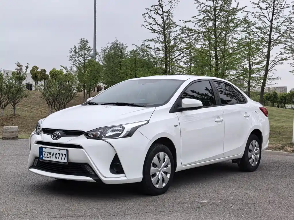 Toyota Yaris L
