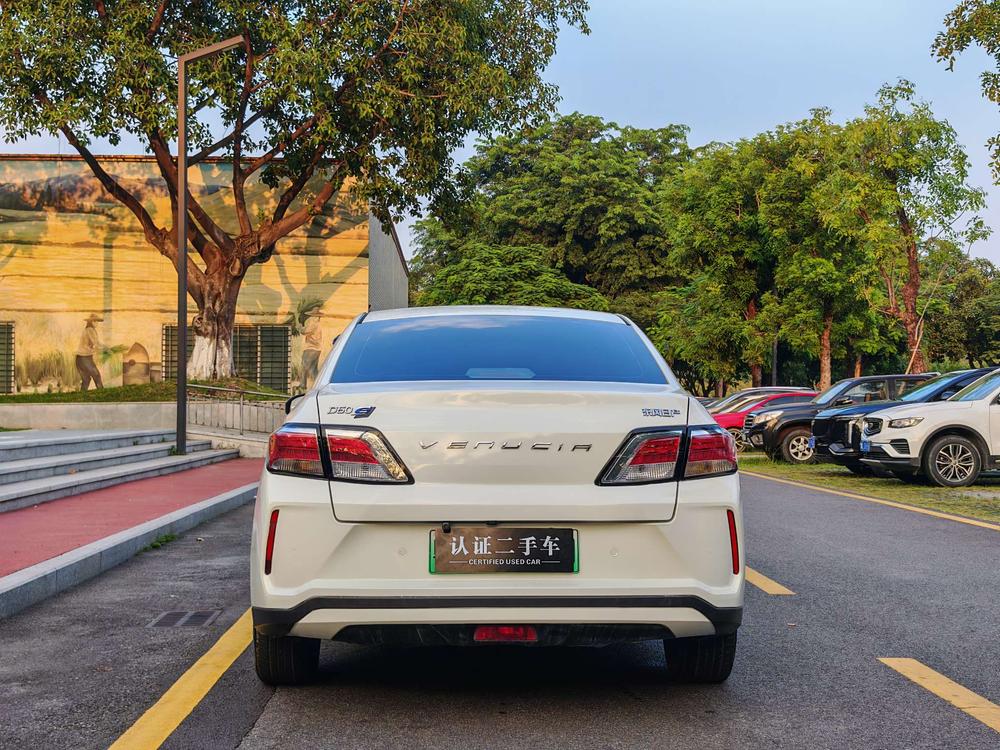 Venucia Venucia D60 EV