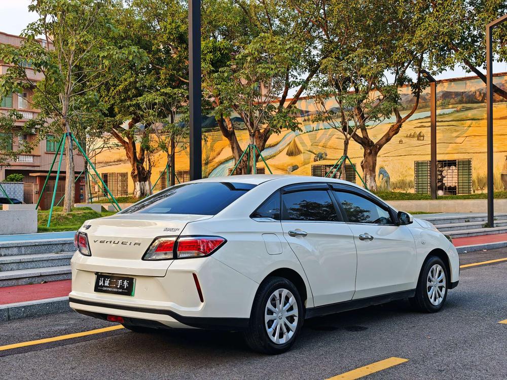 Venucia Venucia D60 EV