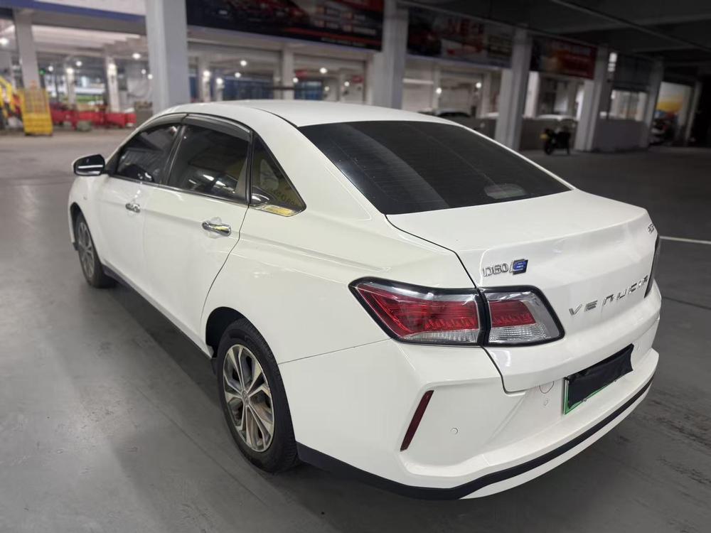 Venucia Venucia D60 EV