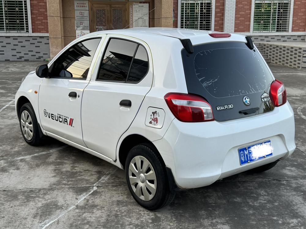 Venucia Venucia R30