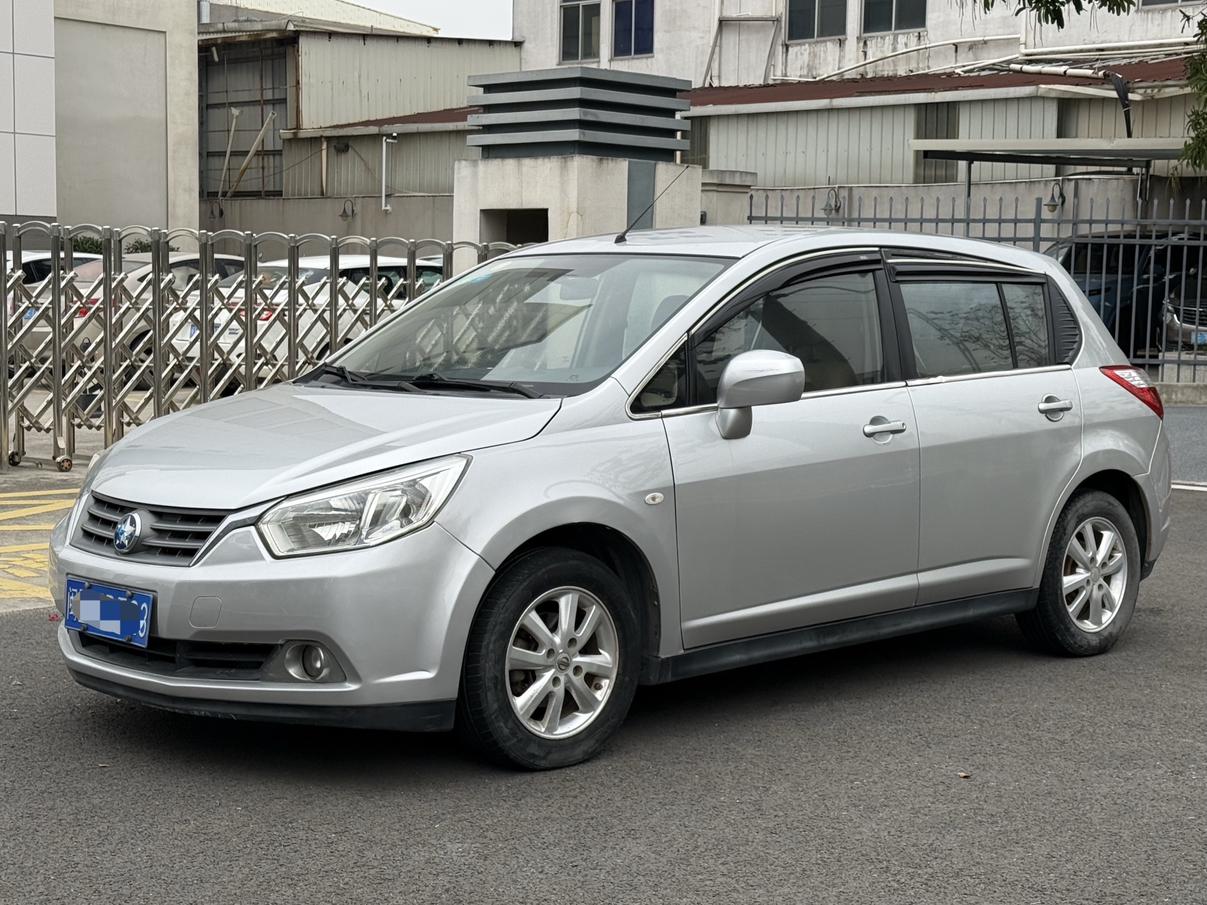 Venucia Venucia R50